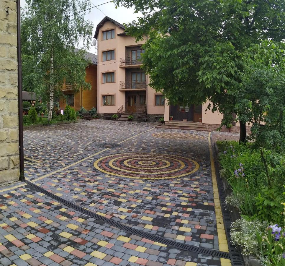 Guest House Shafran Yaremche Exterior foto