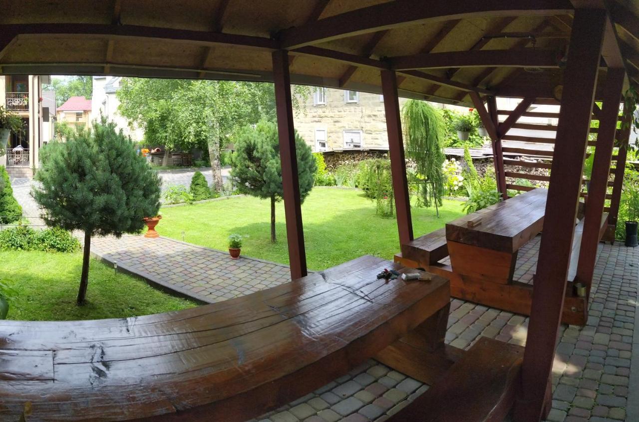 Guest House Shafran Yaremche Exterior foto